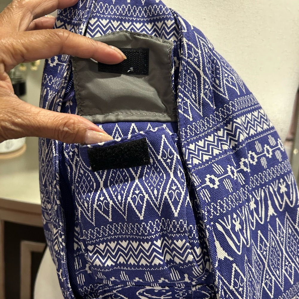 Kavu Blue & White Geometric Canvas Sling Bag - Picture 3 of 8
